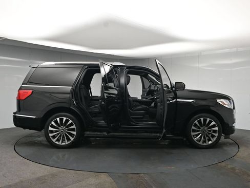 Used 2020 Lincoln Navigator Reserve w/ Luxury Package RWD image 51