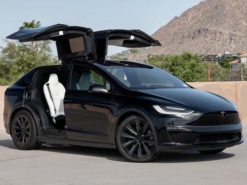 Used 2023 Tesla Model X Plaid AWD/4WD image 12