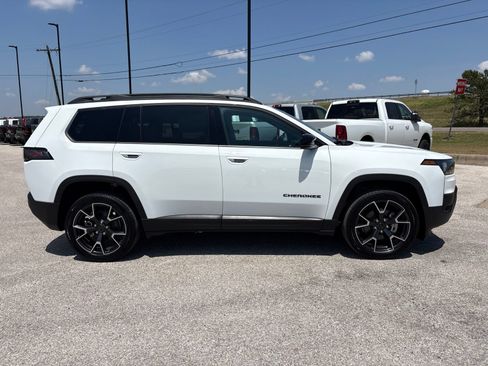 New 2026 Jeep Cherokee Overland AWD/4WD image 7