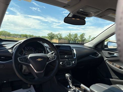 Used 2023 Chevrolet Malibu LT FWD image 22