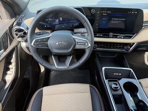 New 2026 Chevrolet Equinox ACTIV w/ Convenience Package III FWD image 12