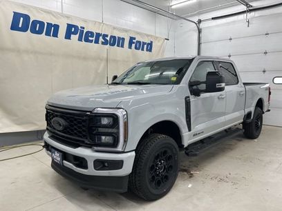New 2026 Ford F350 Lariat w/ Black Appearance Package
