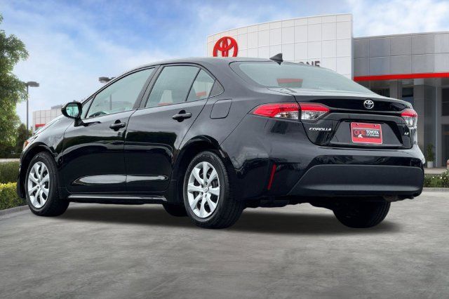 Certified 2024 Toyota Corolla LE FWD image 7