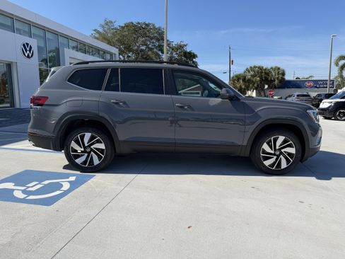 New 2026 Volkswagen Atlas SE AWD/4WD image 2
