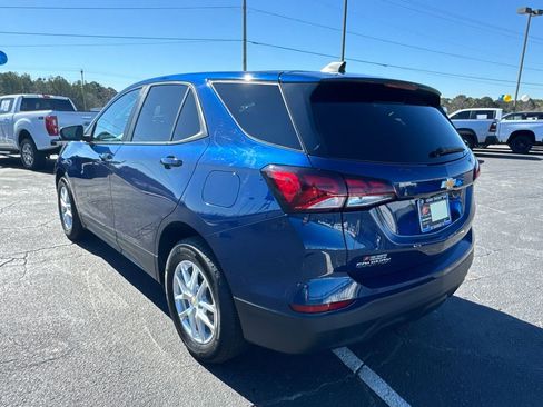 Used 2022 Chevrolet Equinox LS w/ LS Convenience Package image 8