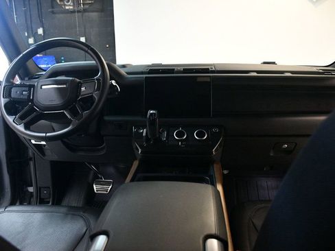 Used 2023 Land Rover Defender 110 X image 5