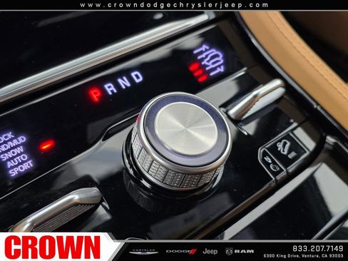 Certified 2024 Jeep Grand Cherokee Summit AWD/4WD image 29