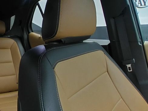 Used 2021 Chevrolet Equinox Premier FWD image 11
