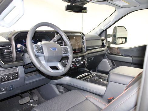 New 2026 Ford F250 Lariat w/ Black Appearance Package image 25