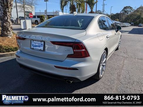 Used 2020 Volvo S60 T5 Momentum w/ Protection Package image 3