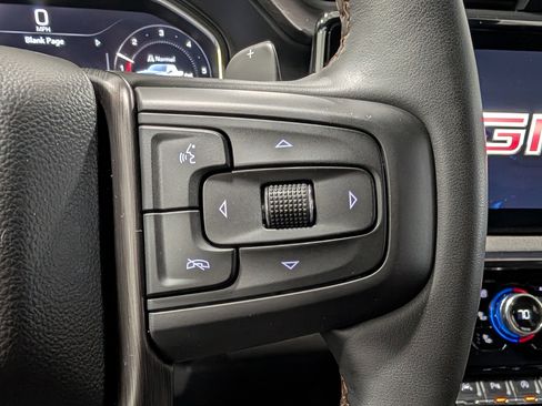 Used 2024 GMC Sierra 1500 AT4 w/ Technology Package AWD/4WD image 24