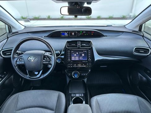 Used 2020 Toyota Prius Prime LE image 15