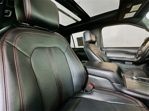 Used 2019 Ford Expedition Limited w/ Equipment Group 303A image 32