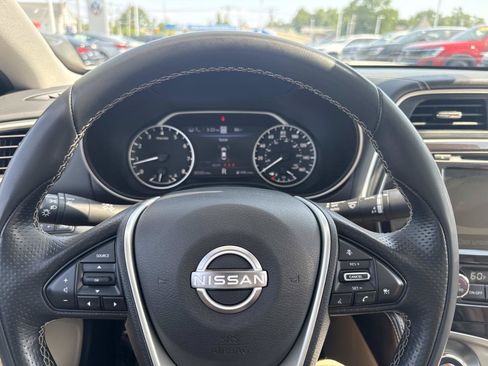 Used 2023 Nissan Maxima Platinum w/ Sport Mat Group FWD image 28