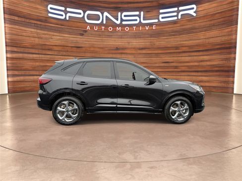 Used 2023 Ford Escape ST-Line w/ Tech Pack #1 image 6