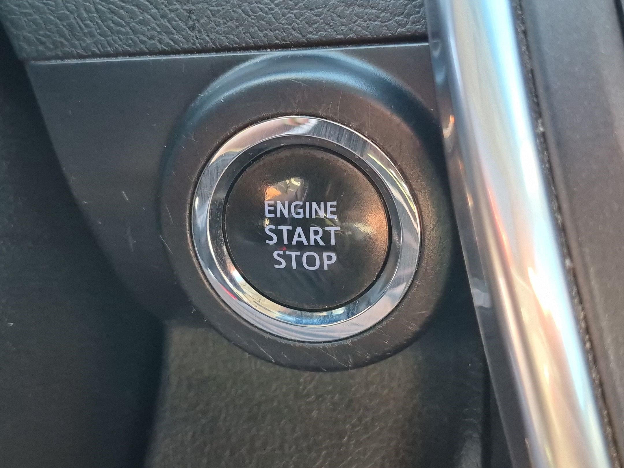 Used 2015 Toyota Camry SE w/ Moonroof Package FWD image 20