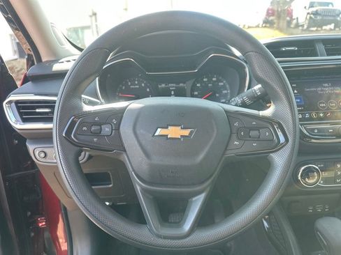 Used 2023 Chevrolet TrailBlazer LT w/ Convenience Package image 15