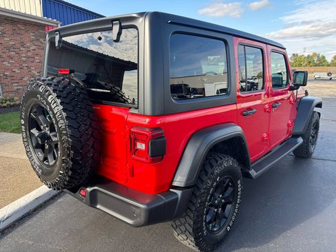 Used 2023 Jeep Wrangler Unlimited Sport image 3