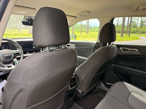 Used 2024 Kia Sportage LX AWD/4WD image 23