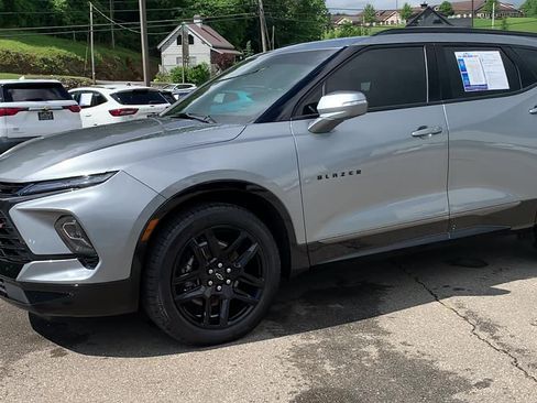 Used 2023 Chevrolet Blazer RS w/ Driver Confidence II Package AWD/4WD image 9