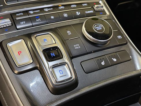 Used 2022 Hyundai Santa Fe SEL w/ Convenience + Premium Package FWD image 19