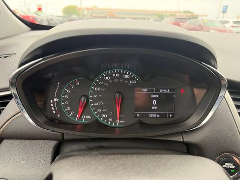 Used 2020 Chevrolet Trax LT w/ Sun & Sound Package AWD/4WD image 13