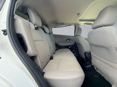 Used 2017 Honda HR-V EX image 17