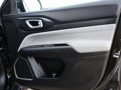 Used 2022 Jeep Compass Latitude w/ Convenience Group image 9