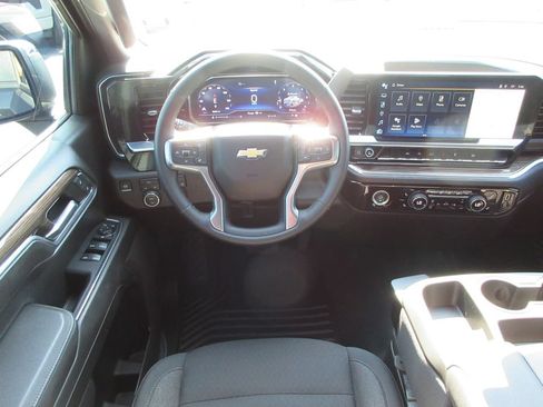 Certified 2024 Chevrolet Silverado 1500 LT AWD/4WD image 17