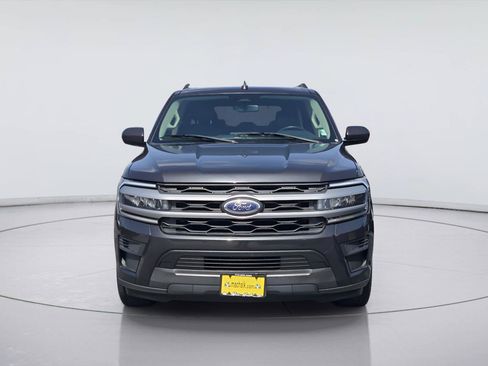 Used 2022 Ford Expedition Max XLT RWD image 2