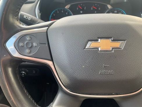 Used 2018 Chevrolet Traverse LT FWD image 7