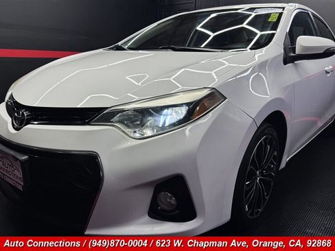 Used 2015 Toyota Corolla S FWD image 25