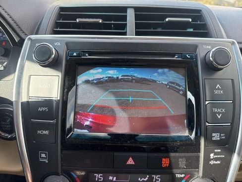 Used 2015 Toyota Camry XLE w/ Moonroof Package image 13