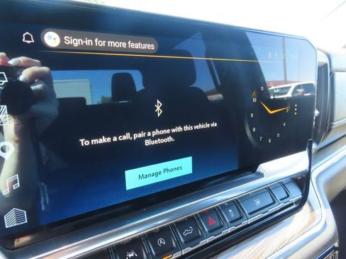 Used 2025 Chevrolet Silverado 1500 LT w/ Protection Package AWD/4WD image 26
