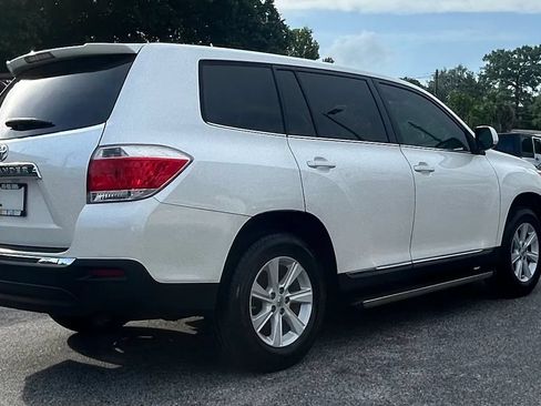Used 2013 Toyota Highlander FWD image 5