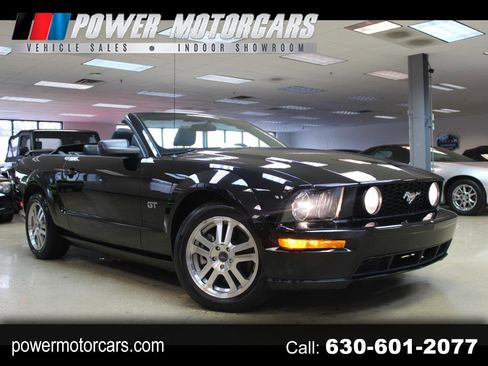 Used 2005 Ford Mustang GT image 1