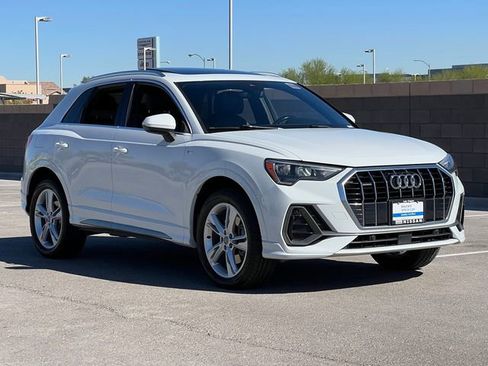 Used 2020 Audi Q3 2.0T Premium w/ Convenience Package image 9