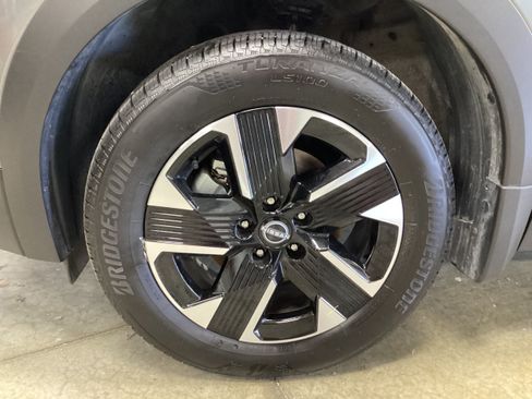 Used 2025 Nissan Kicks SR AWD/4WD image 9