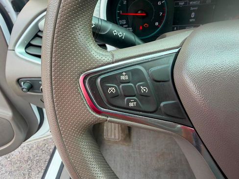 Used 2020 Chevrolet Malibu LS FWD image 33