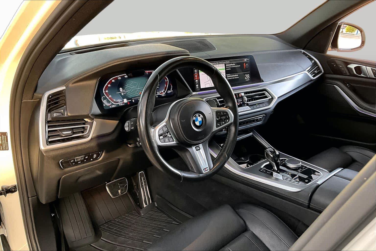Used 2022 BMW X5 sDrive40i w/ M Sport Package RWD image 17