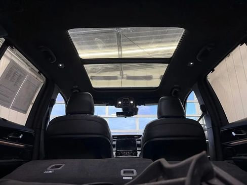Used 2023 Jeep Grand Cherokee Trailhawk w/ Luxury Tech Group III AWD/4WD image 19