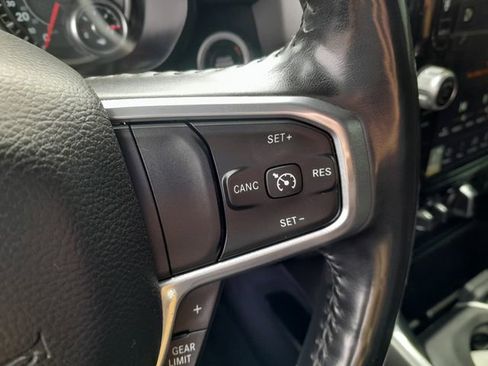 Used 2022 RAM 1500 Laramie AWD/4WD image 15