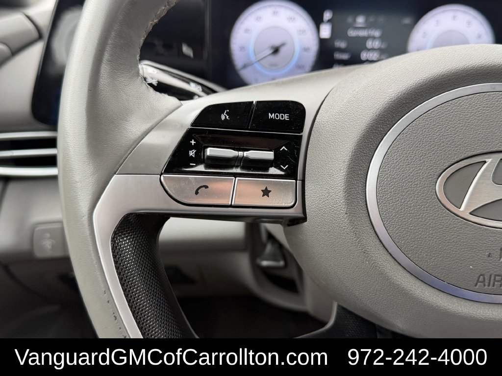Used 2024 Hyundai Elantra SEL w/ Convenience Package FWD image 14