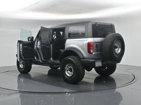 Used 2023 Ford Bronco Black Diamond AWD/4WD image 33