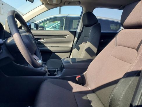 Used 2024 Honda CR-V EX image 12