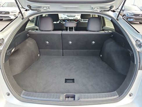 Used 2018 Toyota Prius Two image 27