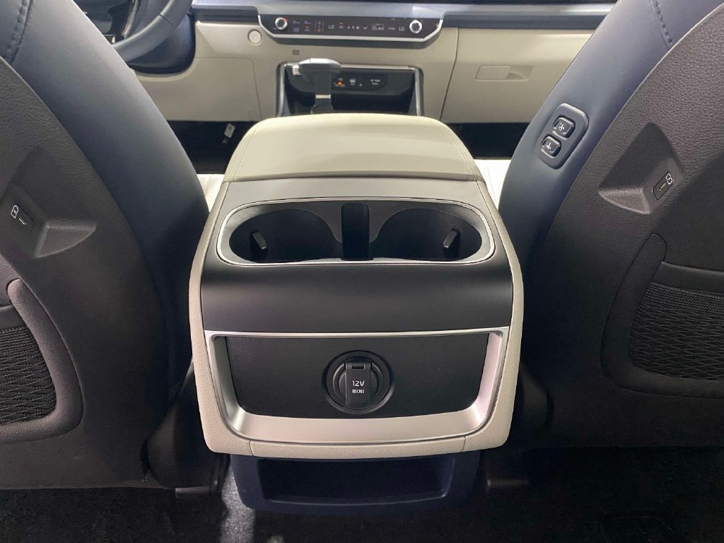 New 2026 Kia Carnival EX FWD image 12