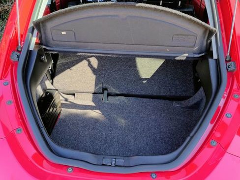 Used 2002 Volkswagen Beetle S image 56