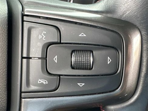 Used 2021 Chevrolet Suburban RST image 31