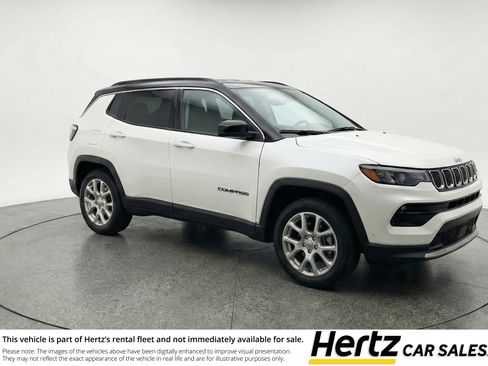 Used 2025 Jeep Compass Limited AWD/4WD image 1